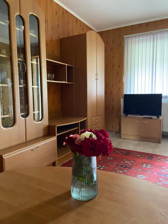 Constancia Hotel Kamianets-Podilskyi Ngoại thất bức ảnh