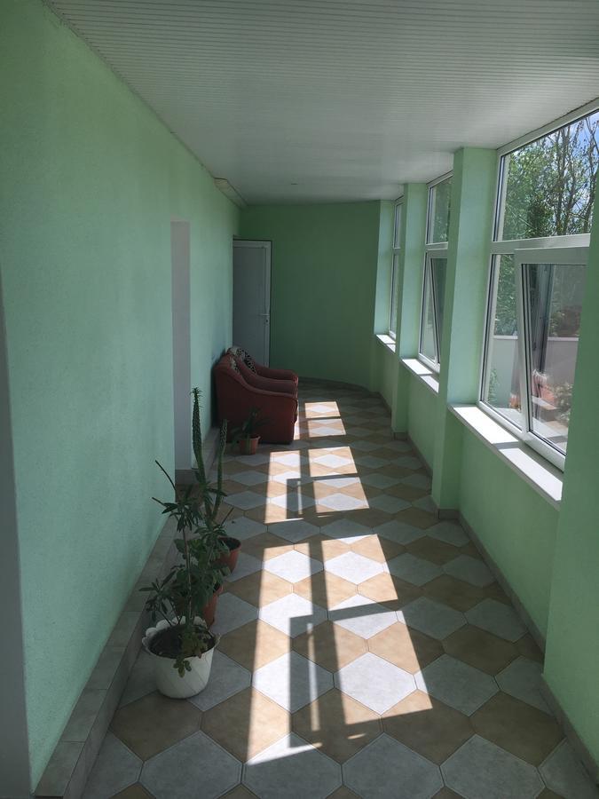 Constancia Hotel Kamianets-Podilskyi Ngoại thất bức ảnh