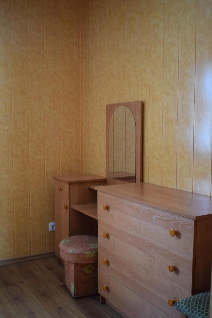 Constancia Hotel Kamianets-Podilskyi Ngoại thất bức ảnh