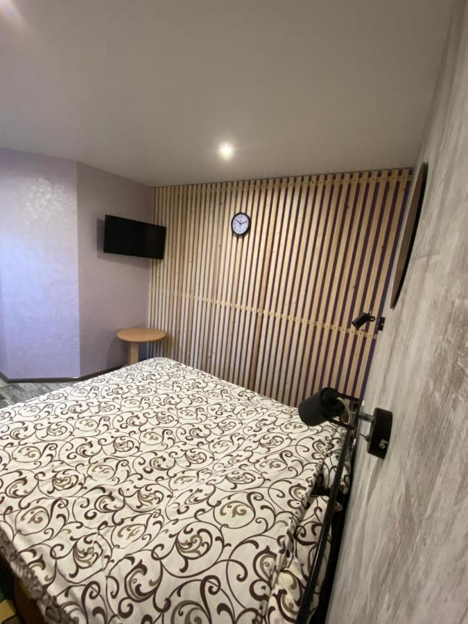 Constancia Hotel Kamianets-Podilskyi Ngoại thất bức ảnh
